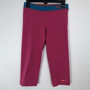 NIKE PRO Womens Medium Training Capri Athletic Compression Pink 19 in. Inseam